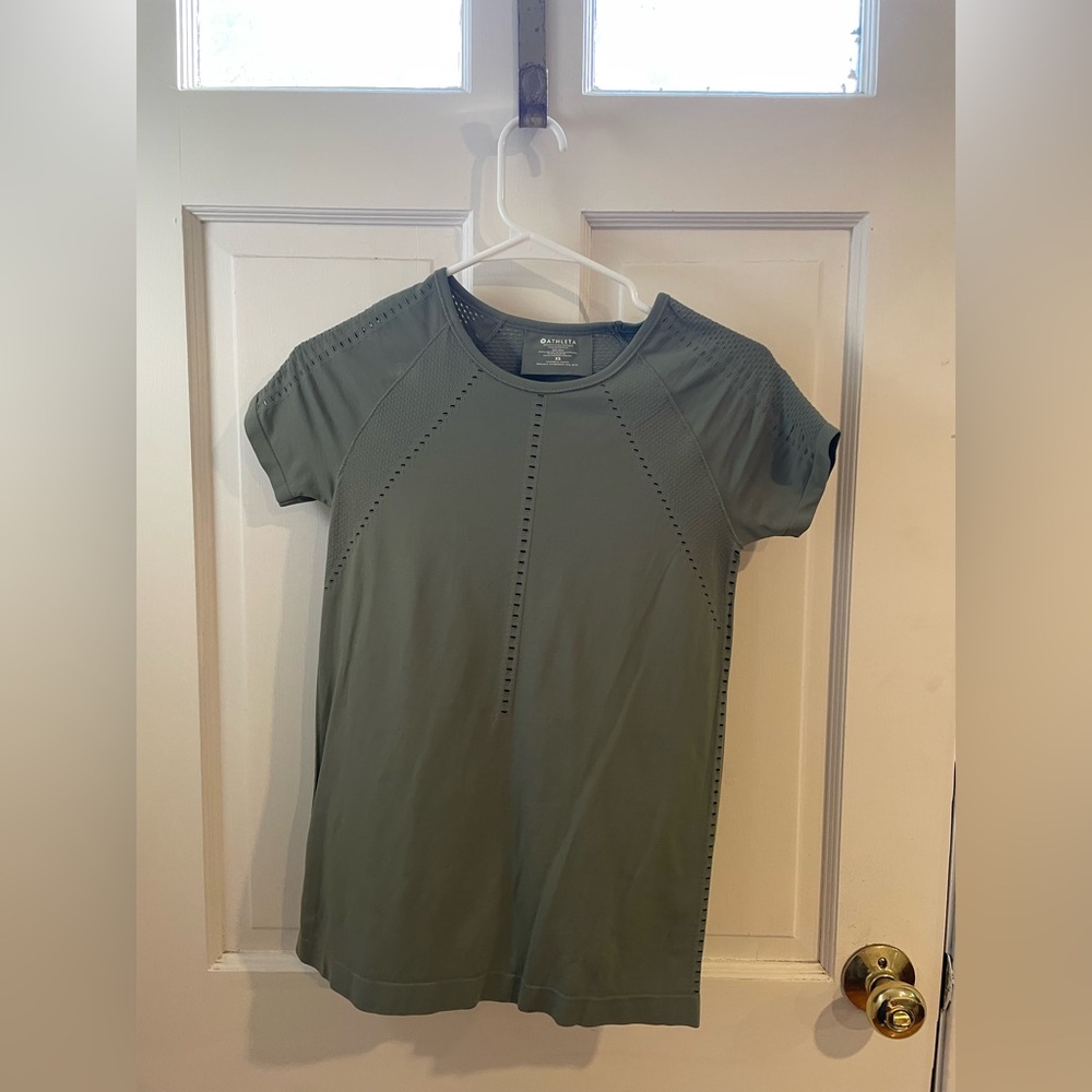 Athleta Olive Short Sleeve Tee